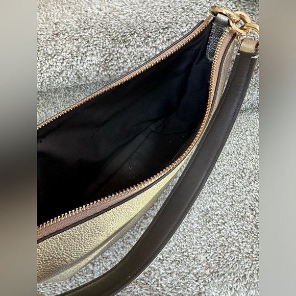 Coach New York bag in gold pebbled leather with shoulder strap & crossbody strap - Picture 13 of 17